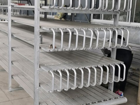 為阻止速凍擱架坍塌事故的發生應怎樣做？